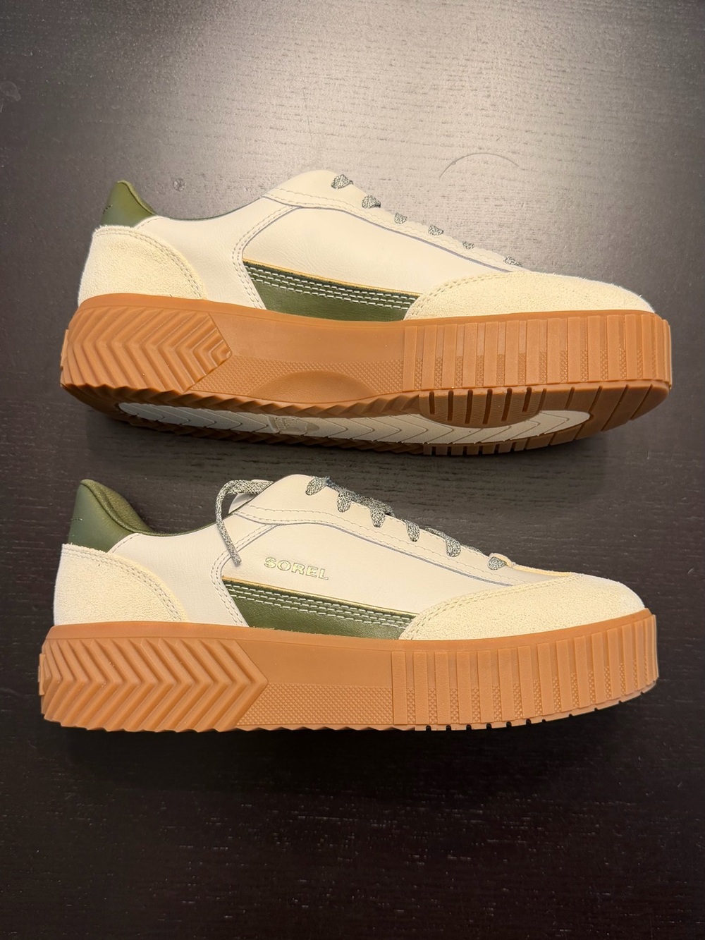 New Women’s Sorel ONA Ave sneakers - green / white, size 9